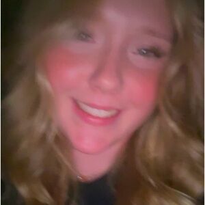 Meet your Posher, Kaleigh